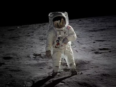 Миссия "Аполлон-11", Э.Олдрин на Луне, июль 1969. Фото: deviantart.net