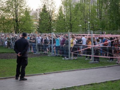 Протесты против храма вместо сквера в Екатеринбурге. Фото: Наталья Чернохатова, momenty.org