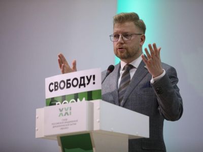 Председатель партии "Яблоко" Николай Рыбаков.  Фото: yabloko.ru
