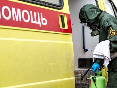 Учения по отработке действий в случае выявления коронавируса. Фото: Илья Тимин / РИА Новости