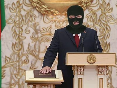 Лукашенко: таинство инаугурации. Коллаж: t.me/SerpomPo