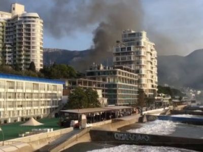 Пожар в санатории Минобороны "Ялта". Фото: Иринка Браништова / news.allcrimea.net Пожар в санатории Минобороны "Ялта". Фото: Иринка Браништова / news.allcrimea.net